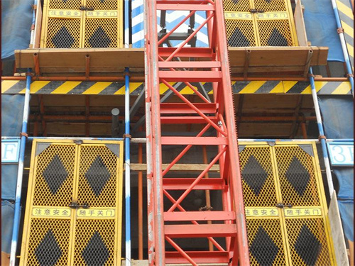施工电梯门6.jpg