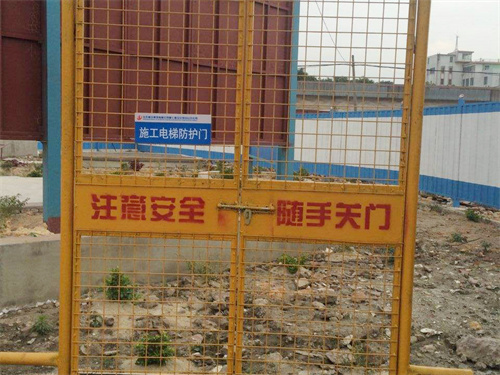 施工电梯门2.jpg